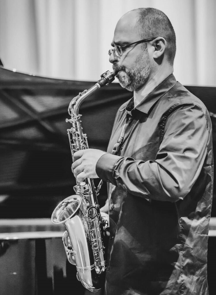 david-kocijan-home-hero david kocijan play on saxophone